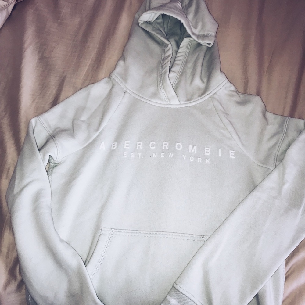 Abercrombie and Fitch small sweatshirt